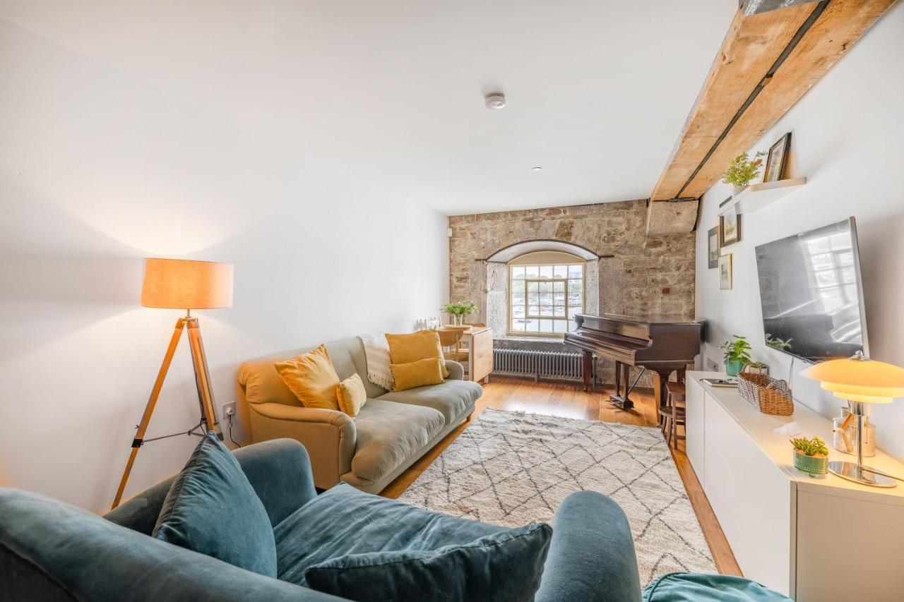 Luxury 2 Bed Apartment In Historic Royal William Yard 플리머스 외부 사진