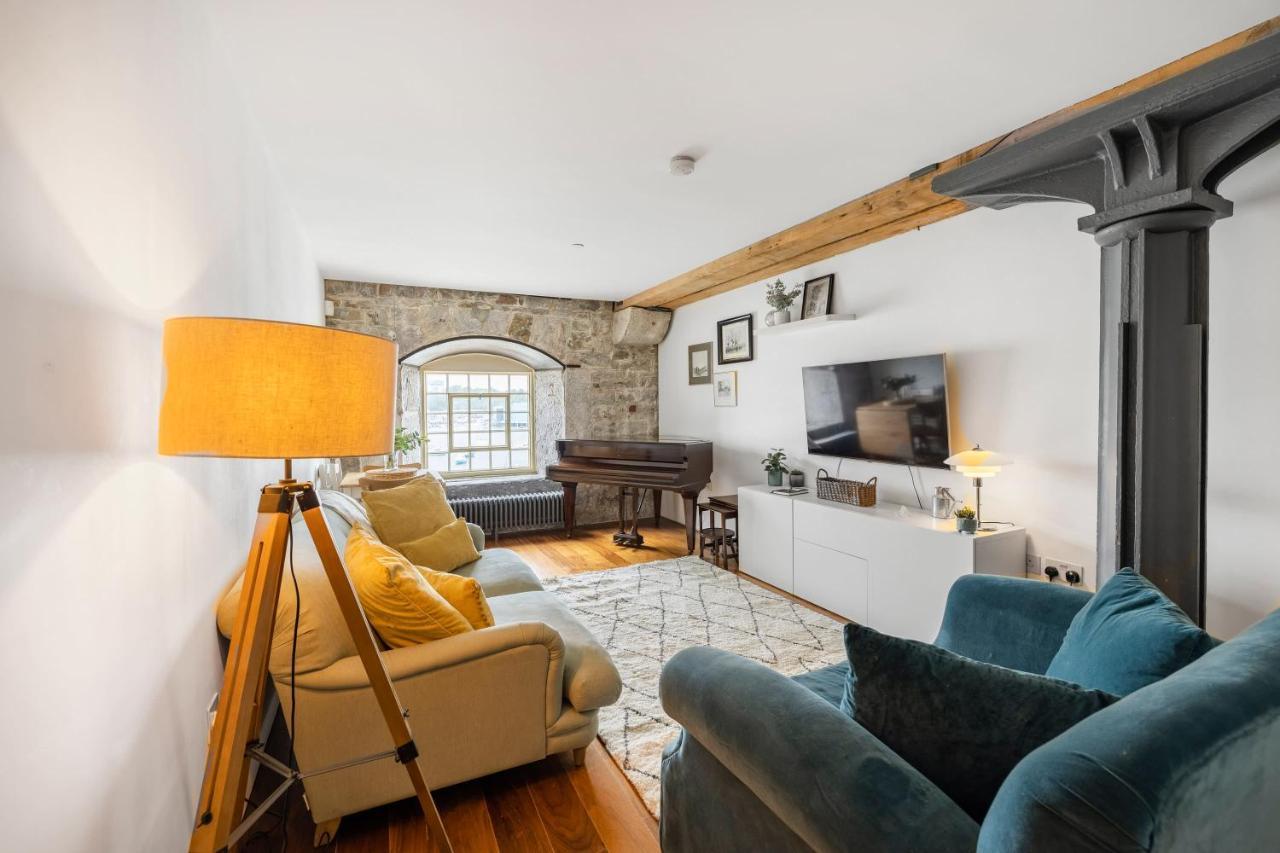 Luxury 2 Bed Apartment In Historic Royal William Yard 플리머스 외부 사진