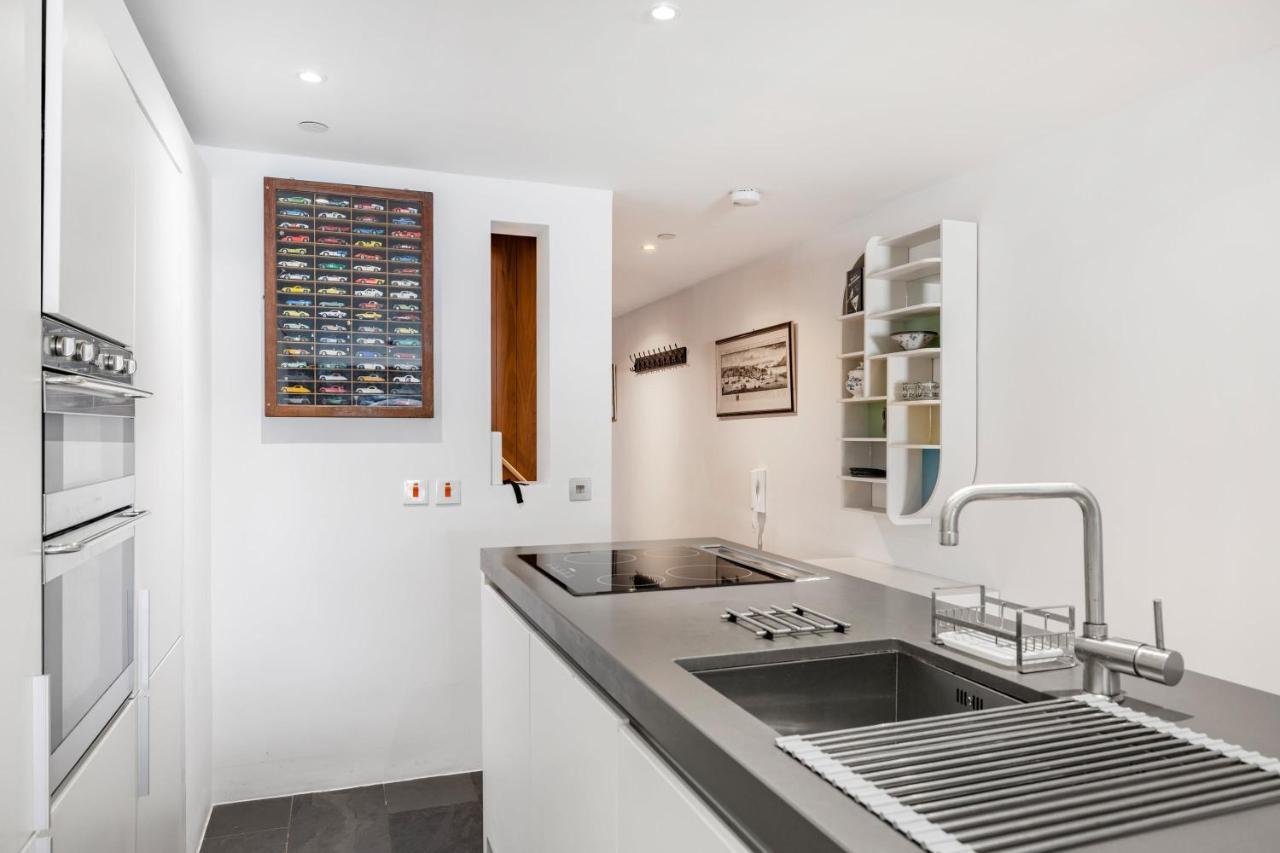 Luxury 2 Bed Apartment In Historic Royal William Yard 플리머스 외부 사진